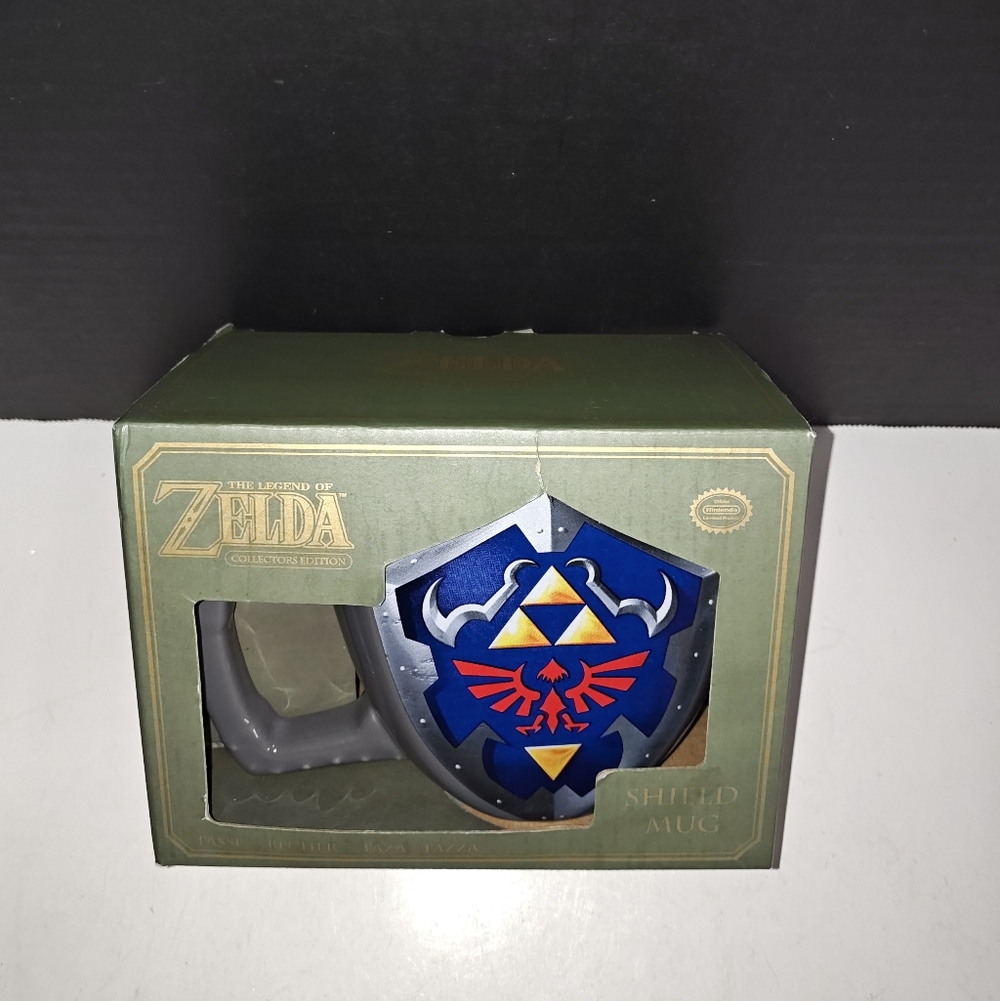 Paladone Nintendo The Legend Of Zelda Hylian Shield Collectors Coffee Mug Cup